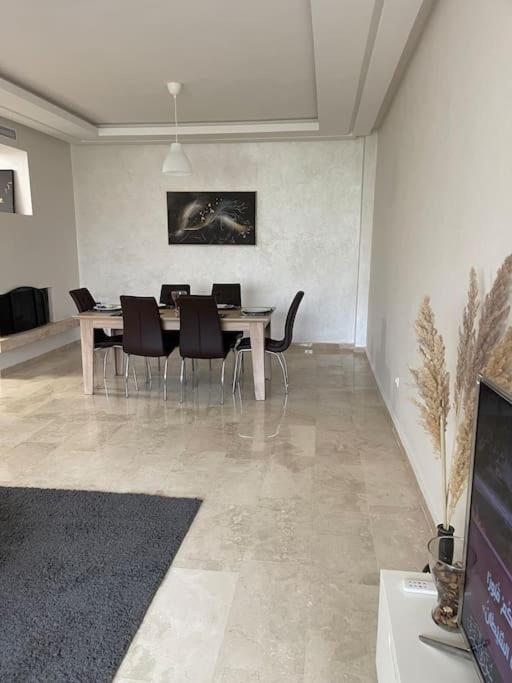 Chic & Cosy Flat Near Airport Lockbox Fast Wifi Apartment Nouaceur Exterior photo