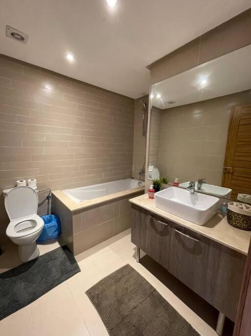 Chic & Cosy Flat Near Airport Lockbox Fast Wifi Apartment Nouaceur Exterior photo
