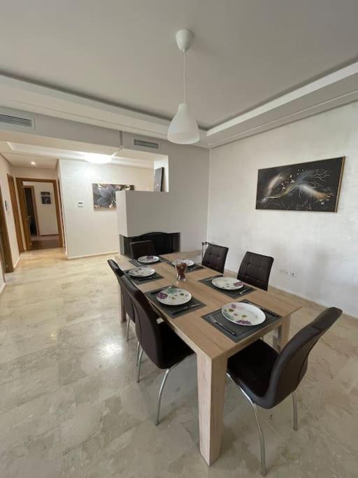Chic & Cosy Flat Near Airport Lockbox Fast Wifi Apartment Nouaceur Exterior photo
